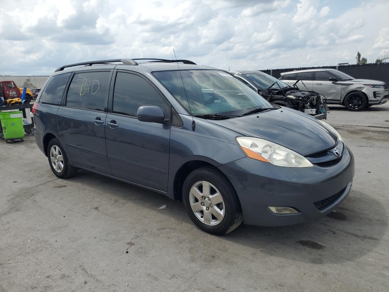 2009 Toyota Sienna Xle - Фото 4