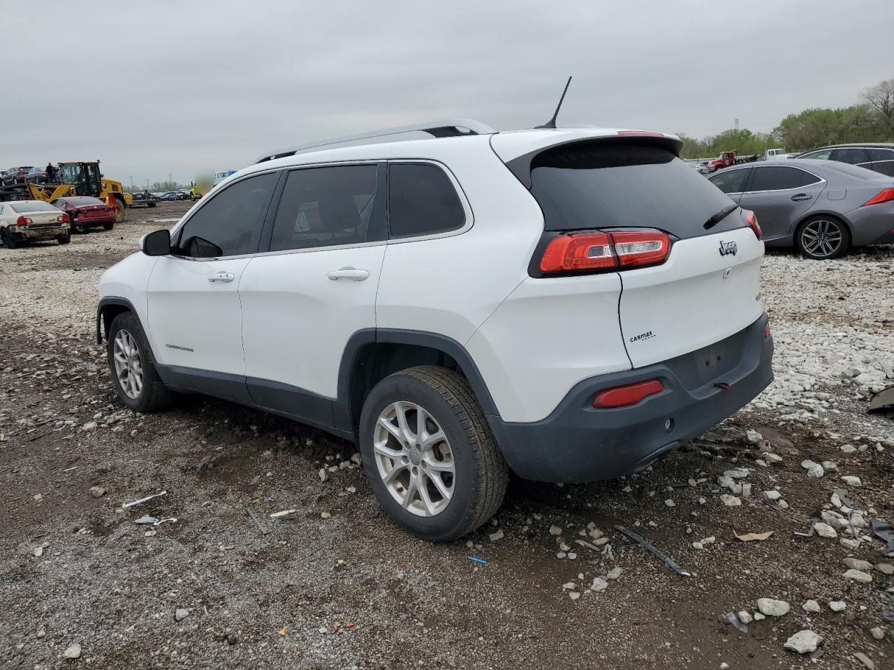 2015 Jeep Cherokee Latitude - Фото 2