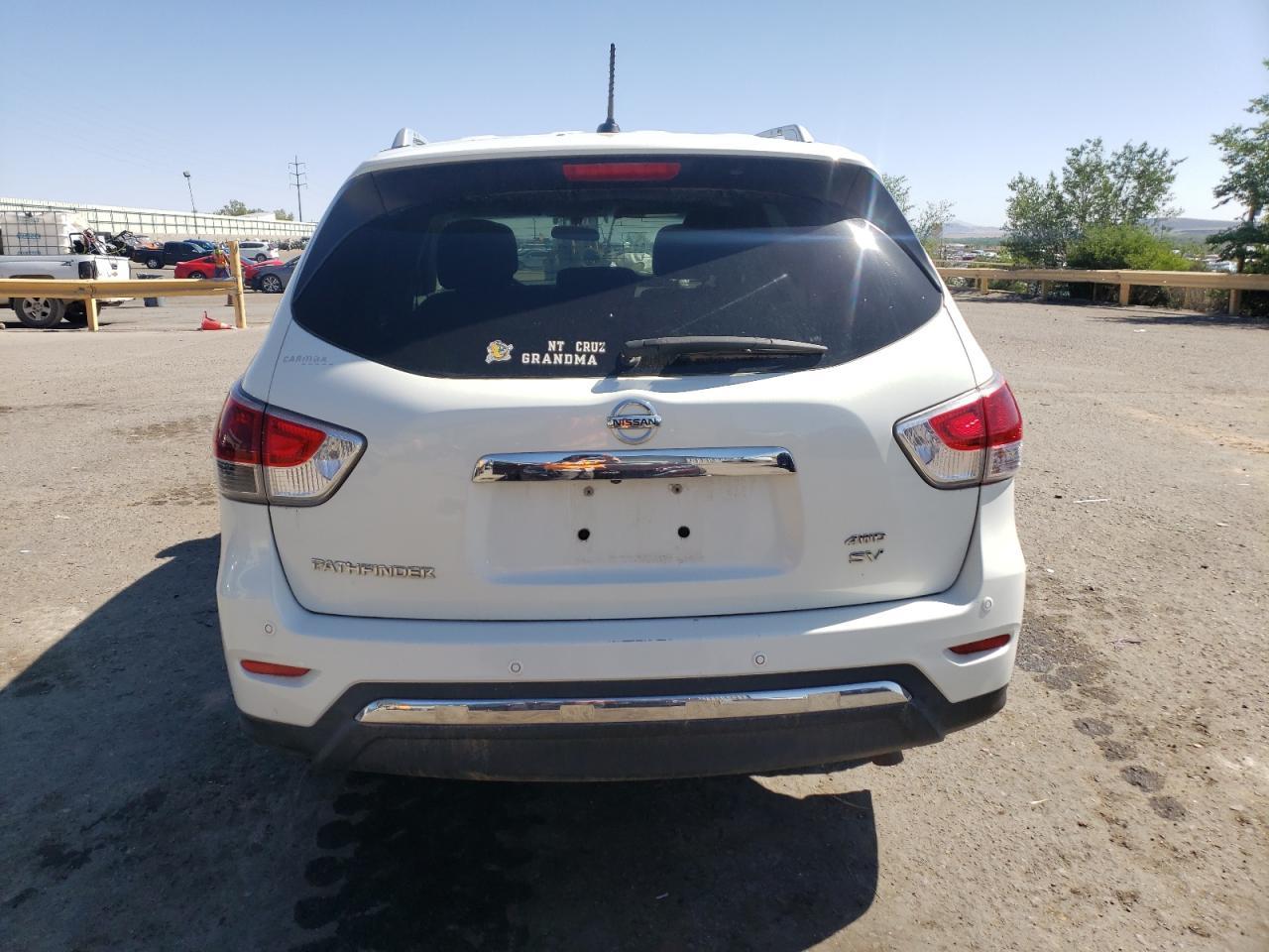 2013 Nissan Pathfinder S - Image 6