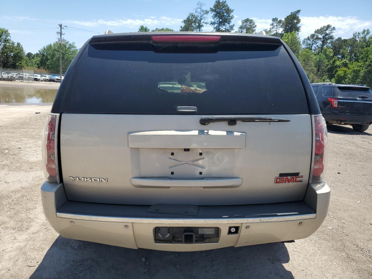 2007 GMC Yukon Denali - Фото 6