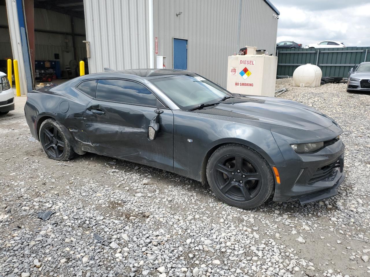 2017 Chevrolet Camaro Lt - Image 4