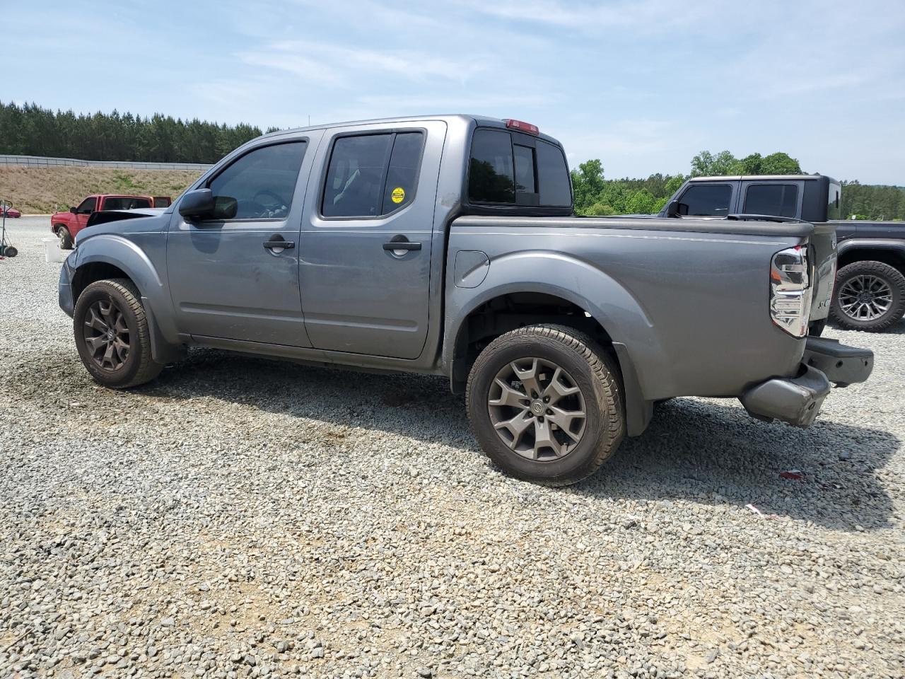 2020 Nissan Frontier S - Фото 2