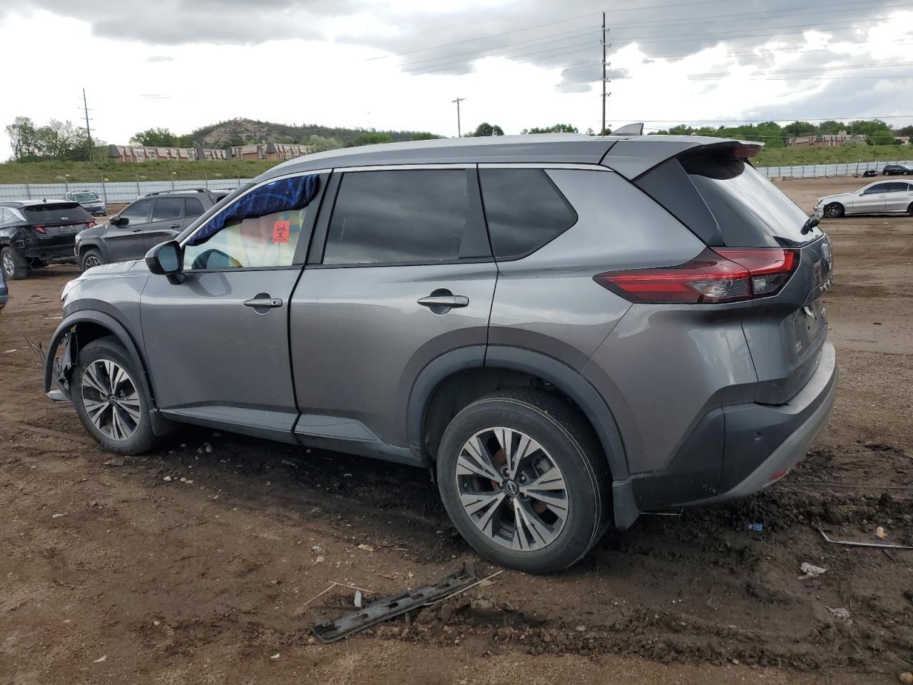 2023 Nissan Rogue Sv - Image 2