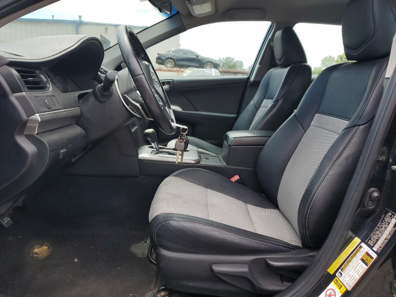 2014 Toyota Camry L - Фото 7