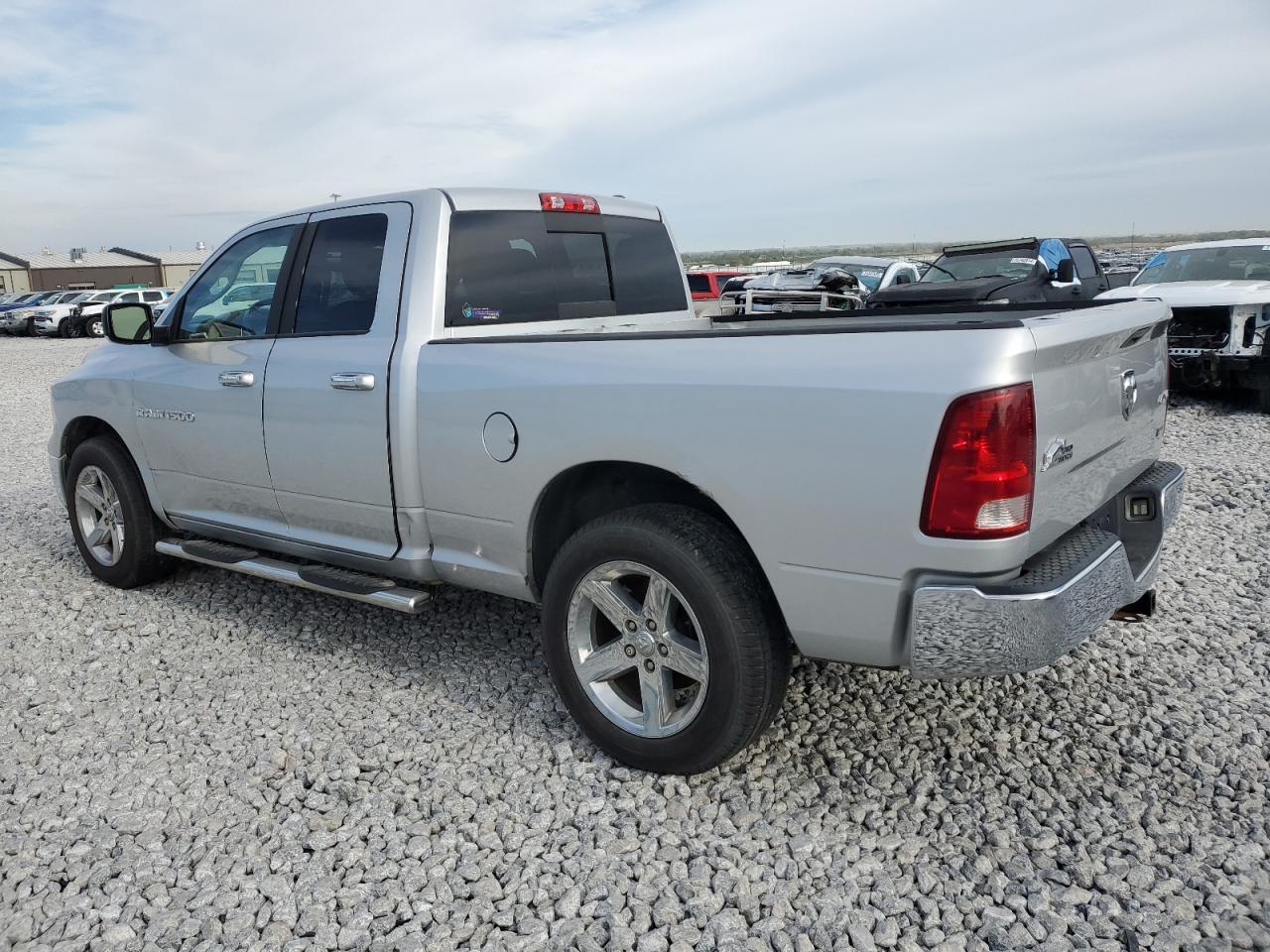 2011 Dodge Ram 1500 - Фото 2