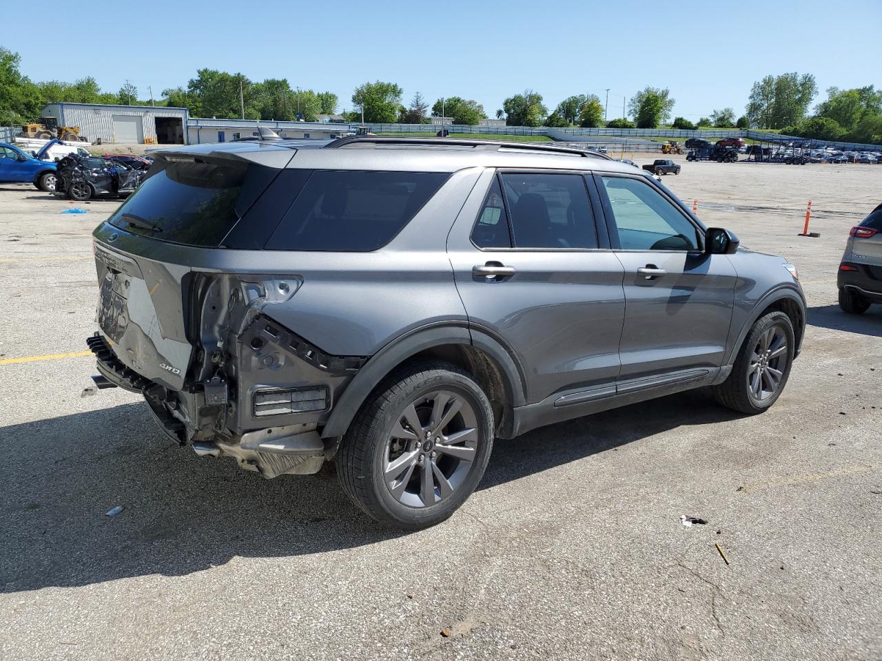 2022 Ford Explorer Xlt - Image 3
