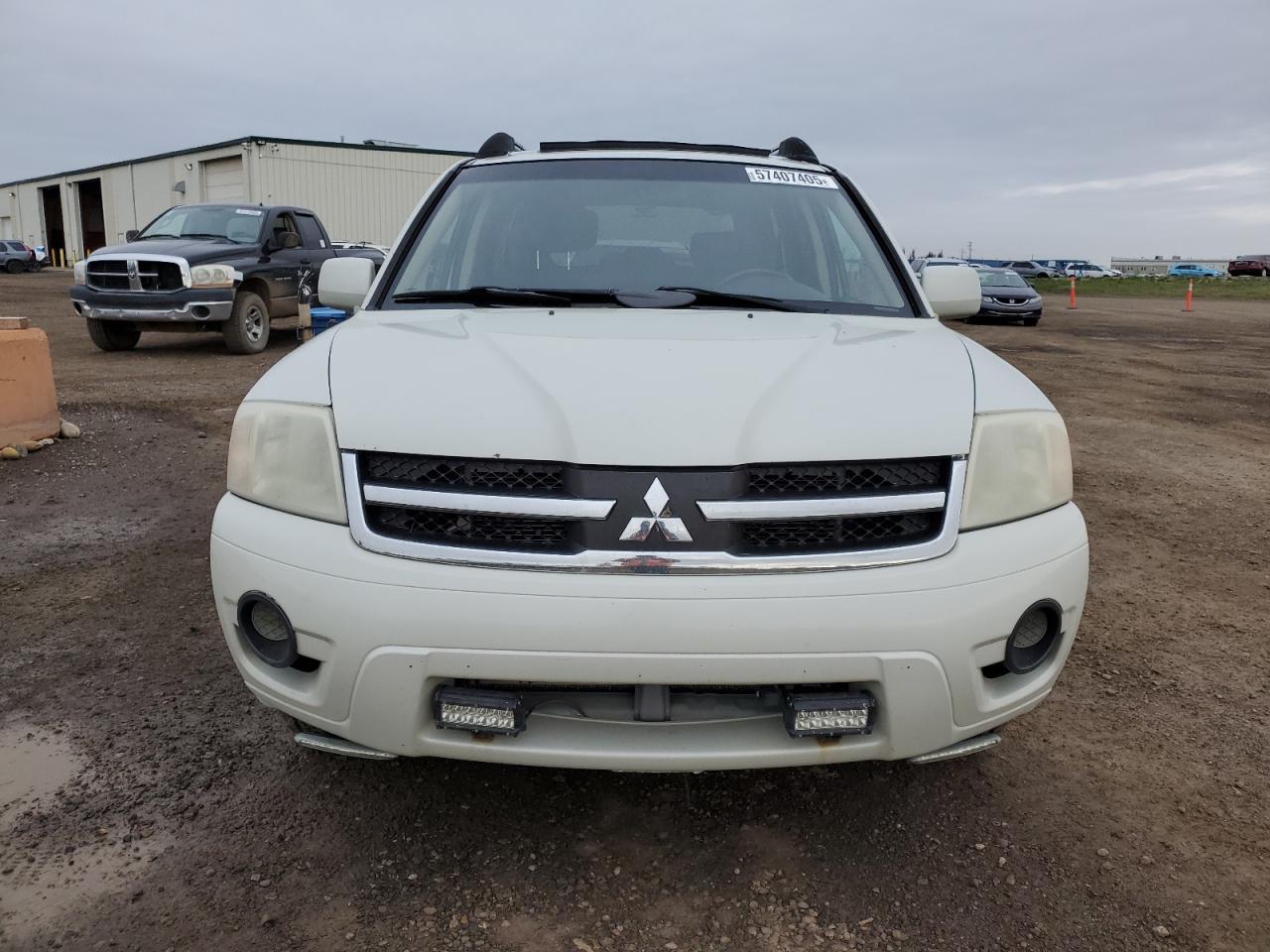 2007 Mitsubishi Endeavor Se - Image 5