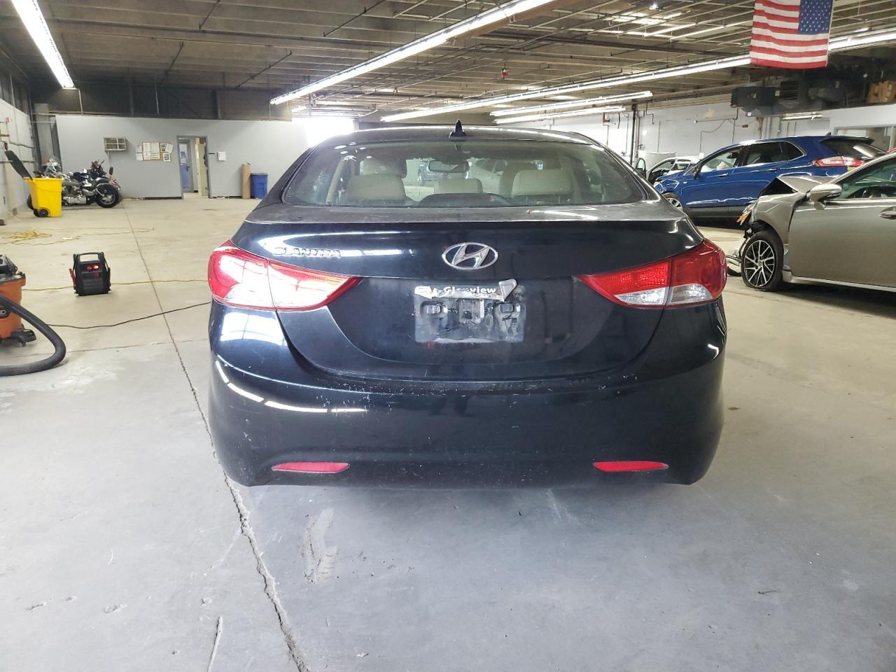 2013 Hyundai Elantra Gls - Image 6