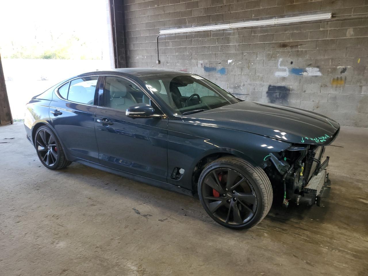 2022 Genesis G70 Base - Image 4