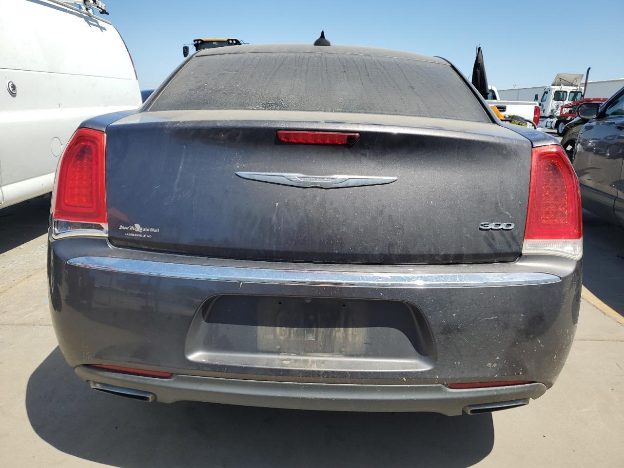 2015 Chrysler 300 Limited - Фото 6