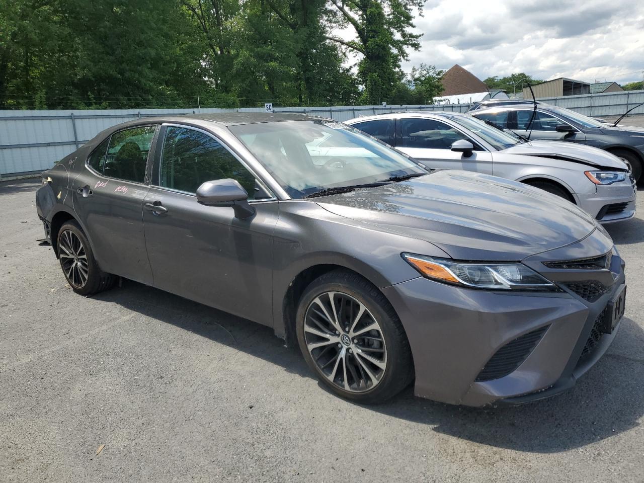 2019 Toyota Camry L - Фото 4