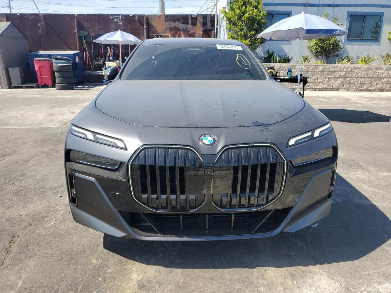 2025 BMW 740 I - Фото 5