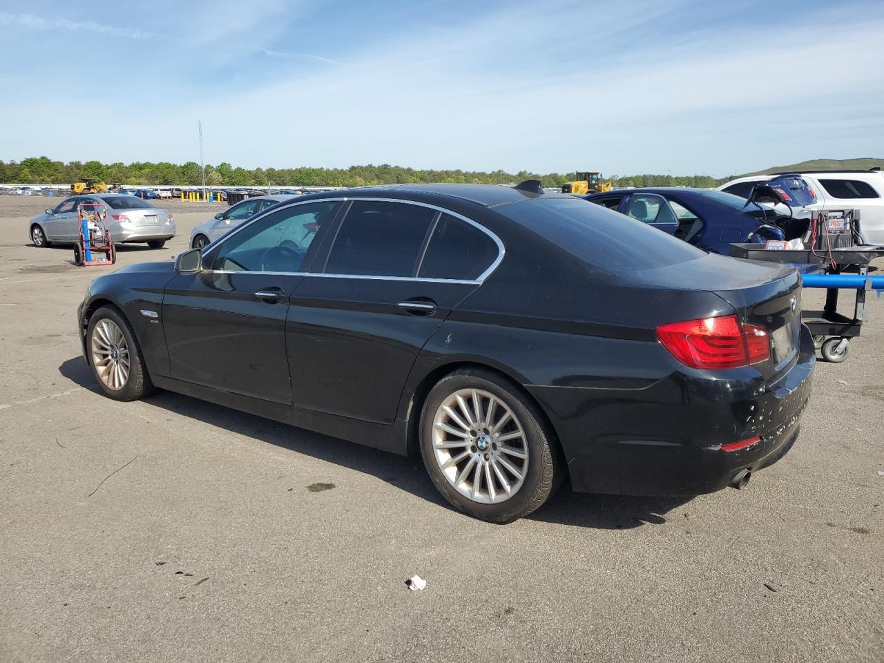 2011 BMW 535 Xi - Фото 2