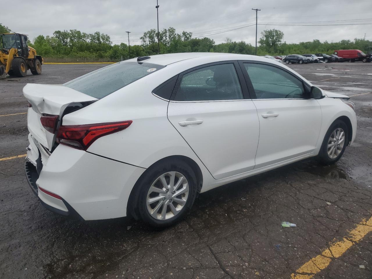 2021 Hyundai Accent Se - Фото 3