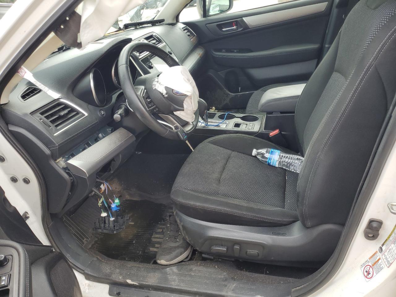 2019 Subaru Outback 2.5I Premium - Image 7