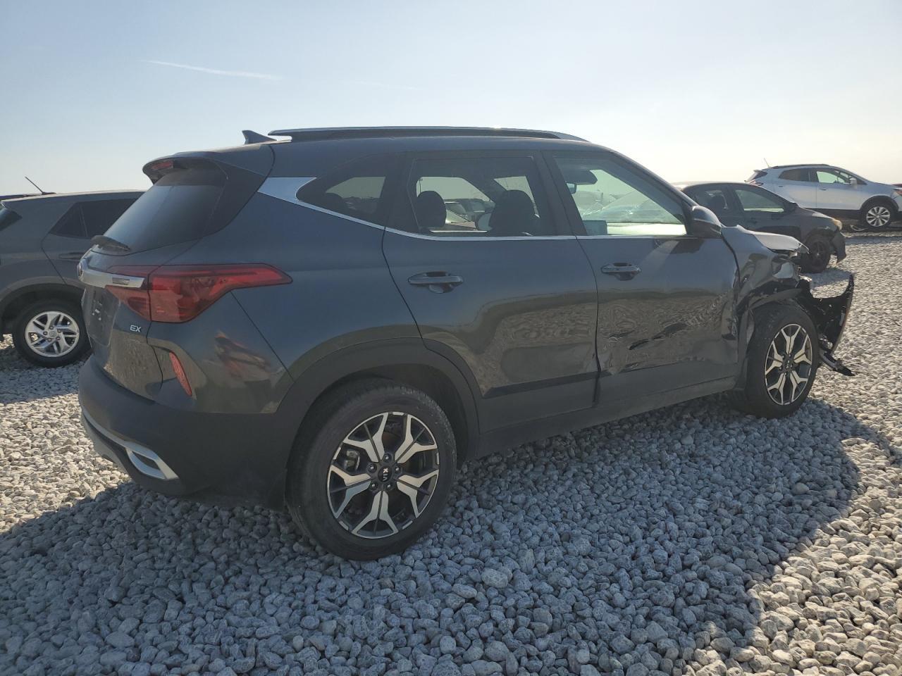 2021 Kia Seltos Ex - Фото 3