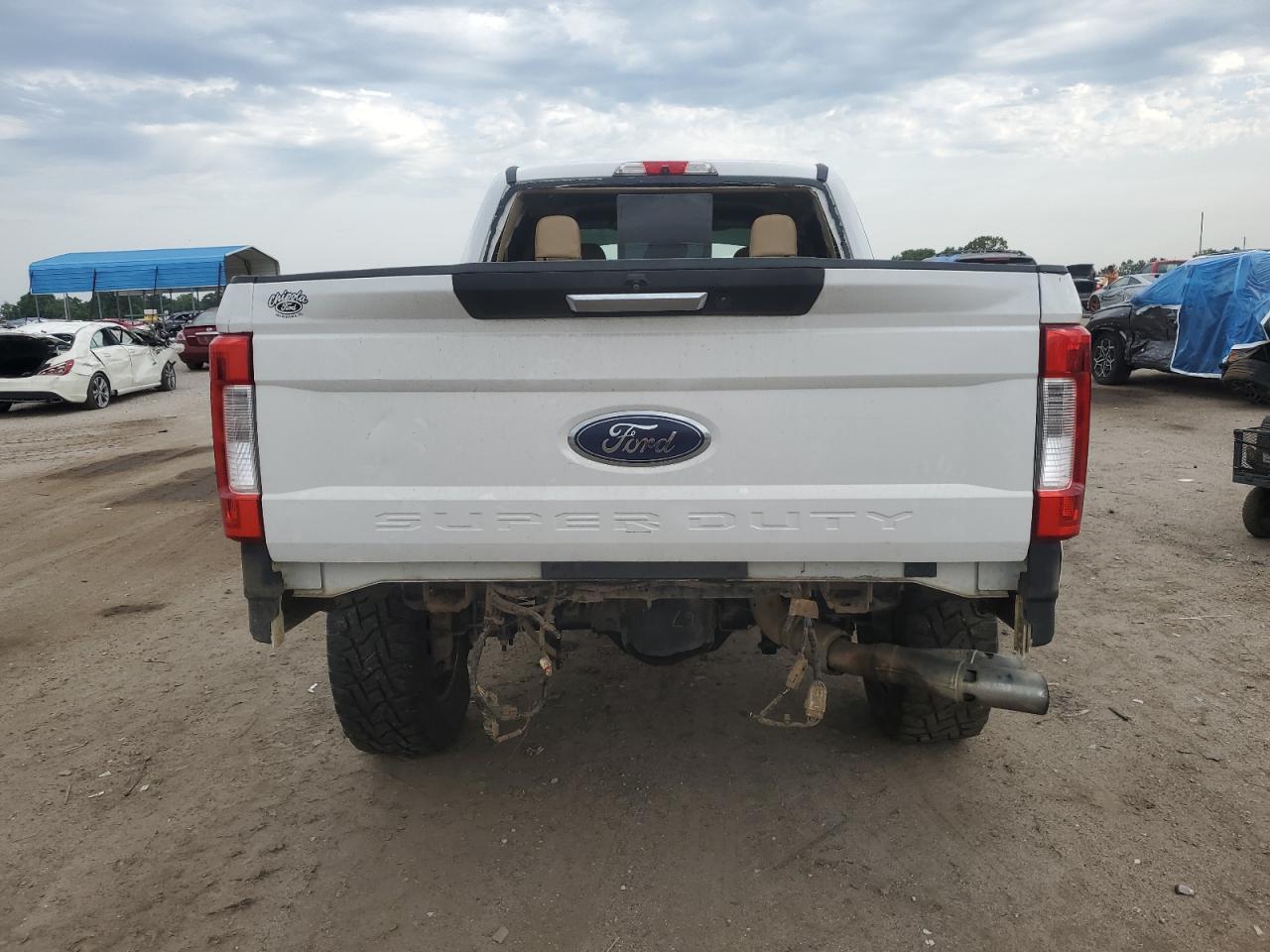 2019 Ford F250 Super Duty - Image 6