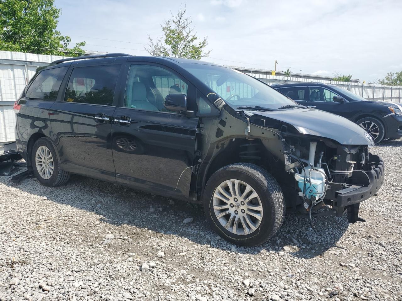 2013 Toyota Sienna Xle - Фото 4