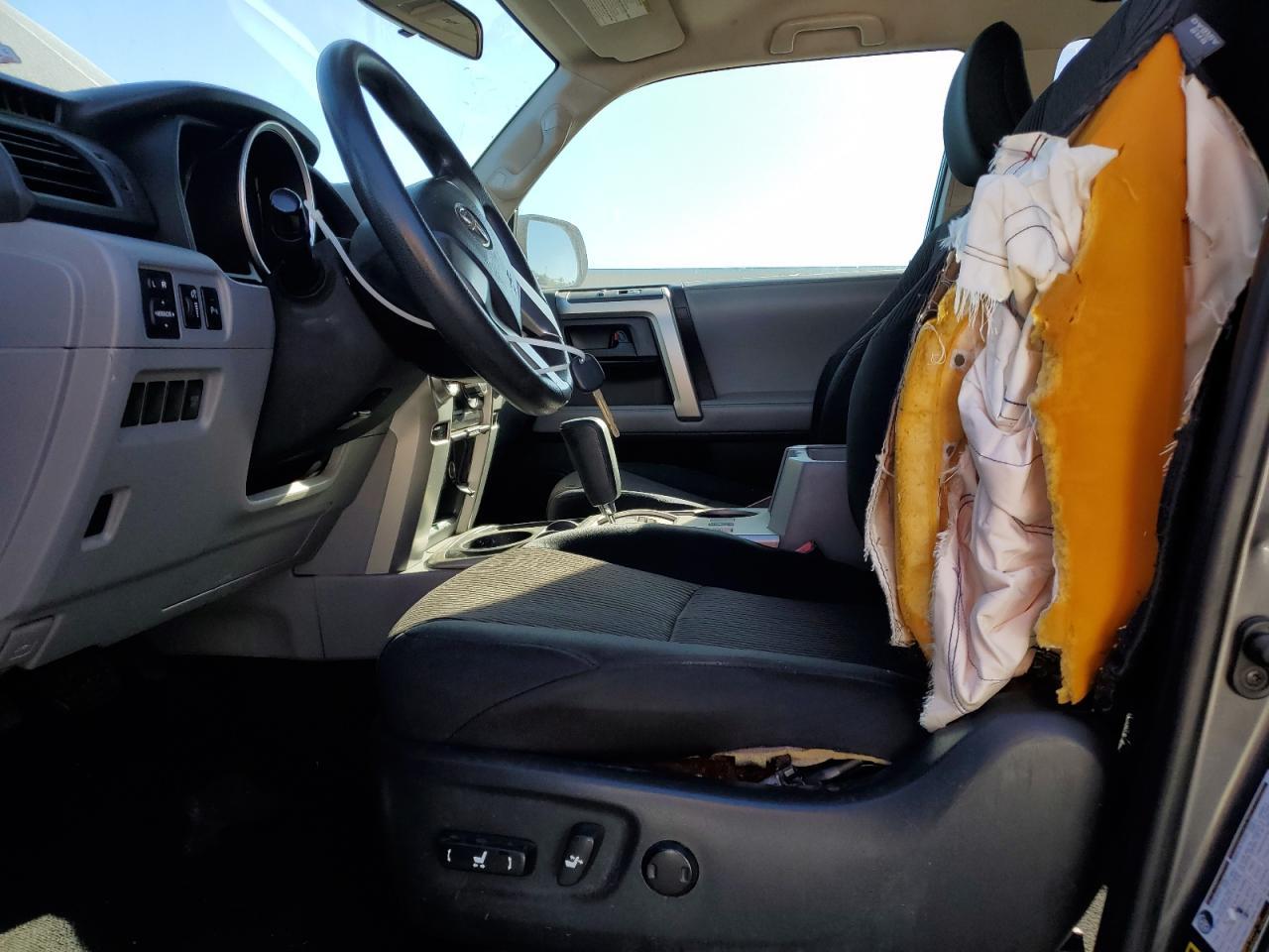 2010 Toyota 4Runner Sr5 - Image 7