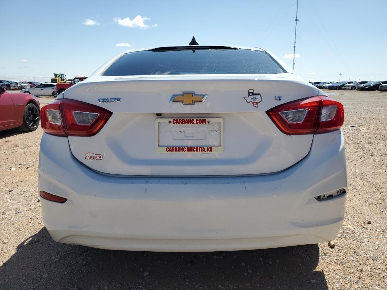 2018 Chevrolet Cruze Ls - Image 6