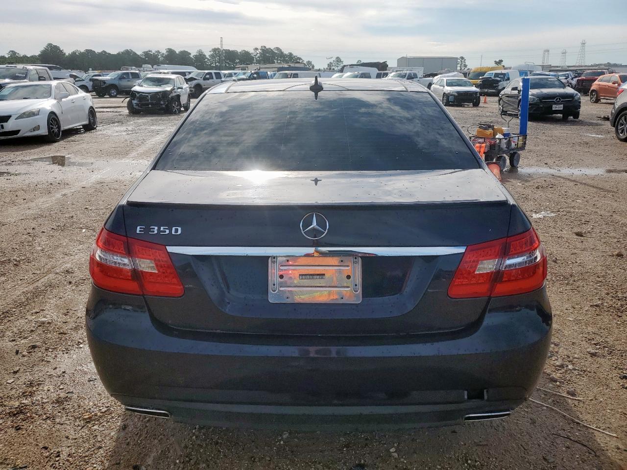 2011 Mercedes-Benz E 350 - Фото 6