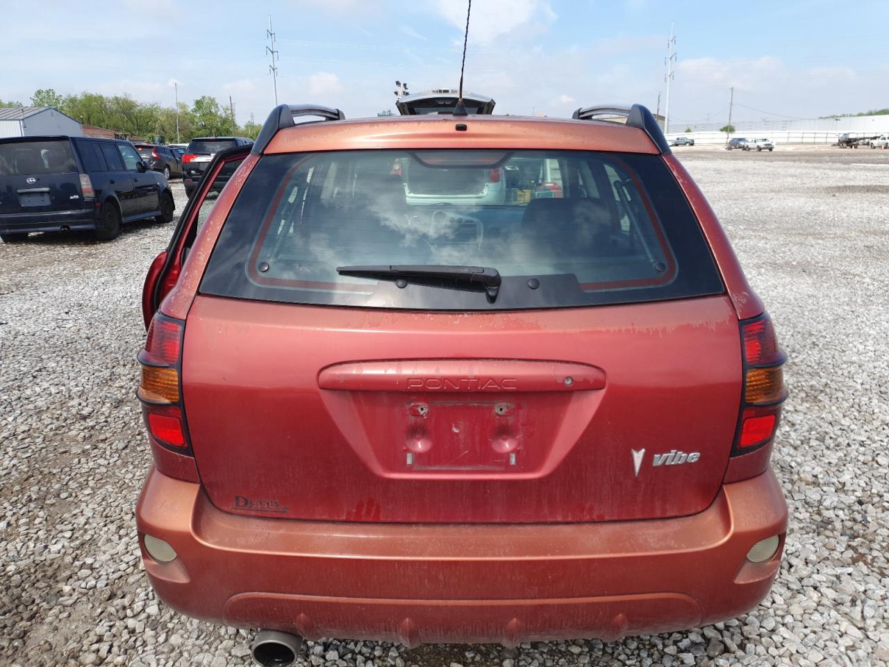 2005 Pontiac Vibe - Image 6