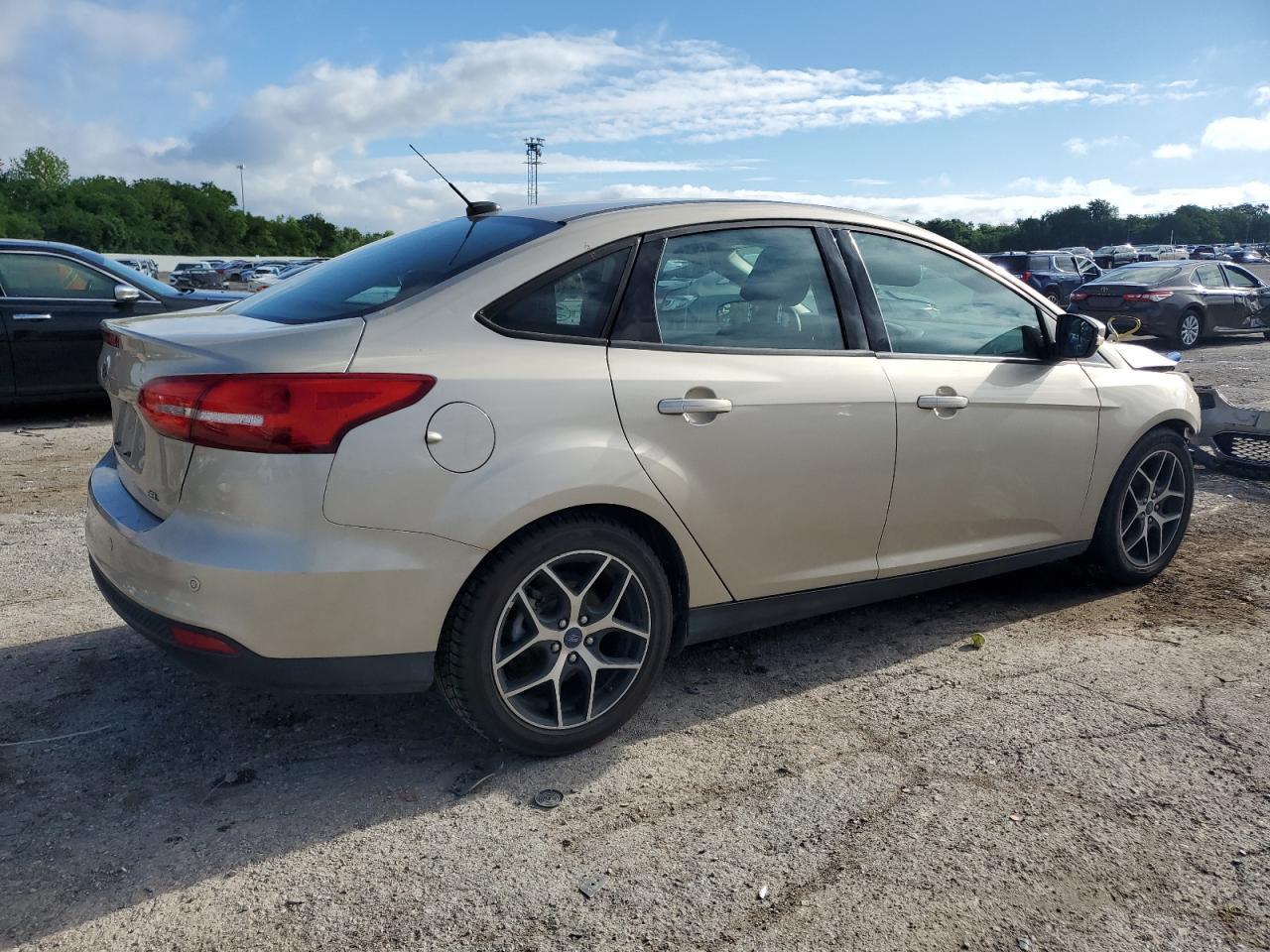 2017 Ford Focus Sel - Image 3
