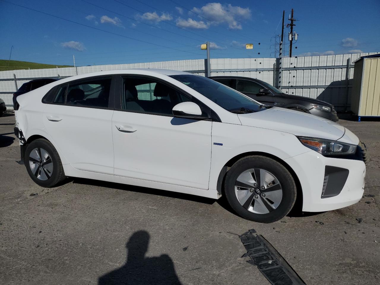 2018 Hyundai Ioniq Blue - Фото 4