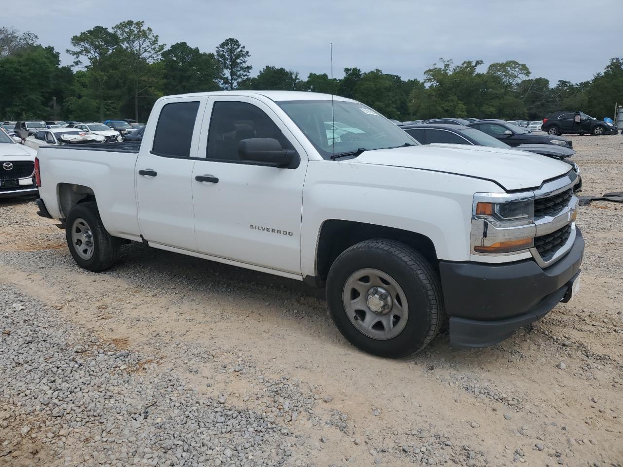 2017 Chevrolet Silverado C1500 - Image 4