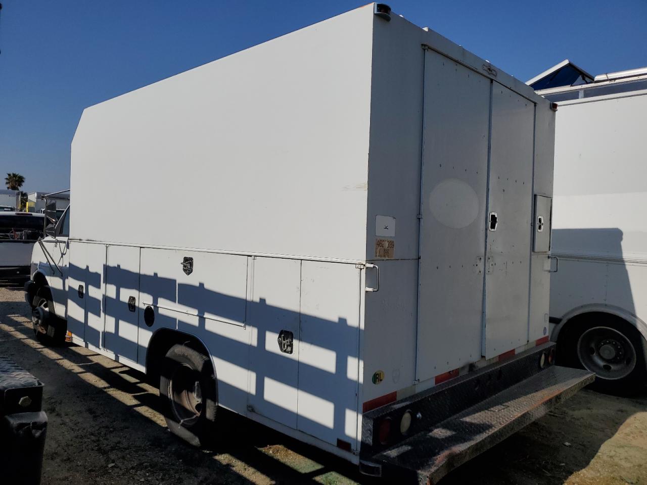 2004 Chevrolet Express G3500 - Image 2