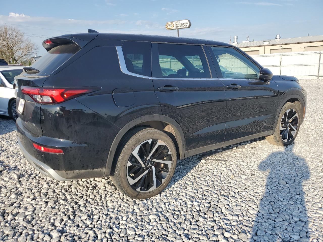 2023 Mitsubishi Outlander Se - Image 3