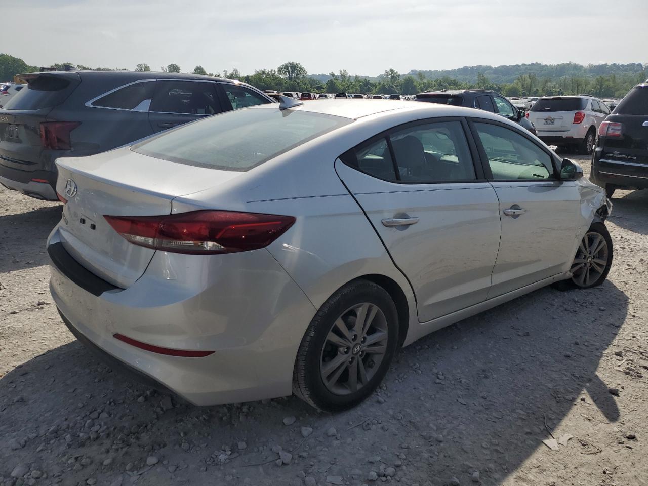 2018 Hyundai Elantra Sel - Фото 3