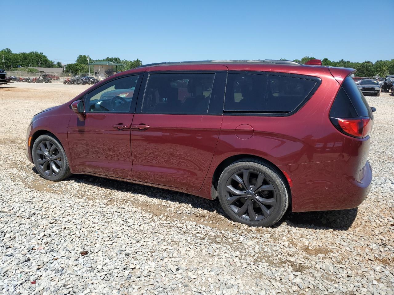 2018 Chrysler Pacifica Limited - Фото 2