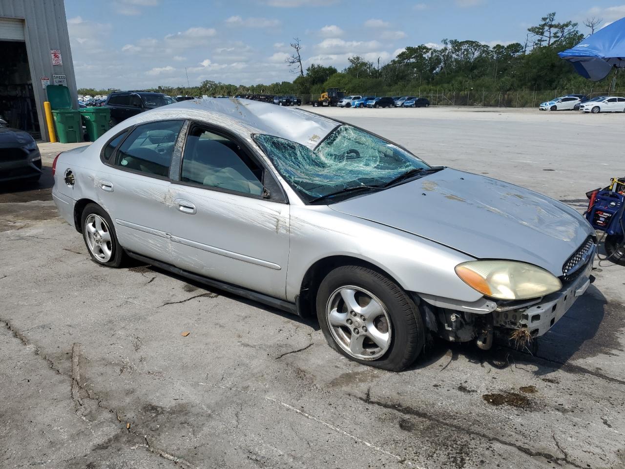 2003 Ford Taurus Ses - Фото 4