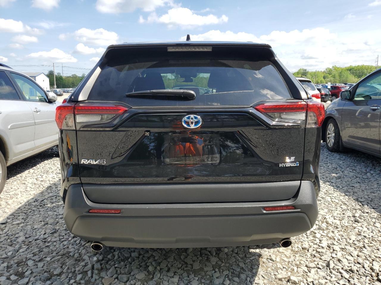 2020 Toyota Rav4 Le - Image 6