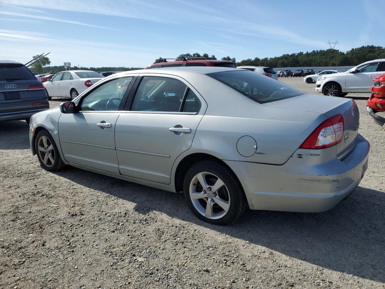 2007 Mercury Milan Premier - Image 2