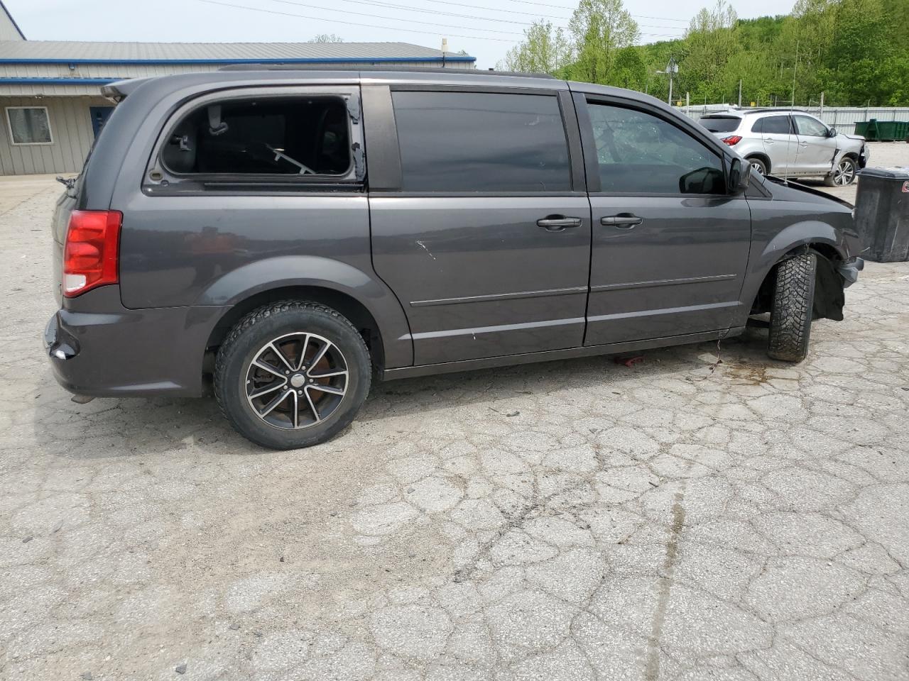 2017 Dodge Grand Caravan Gt - Image 3