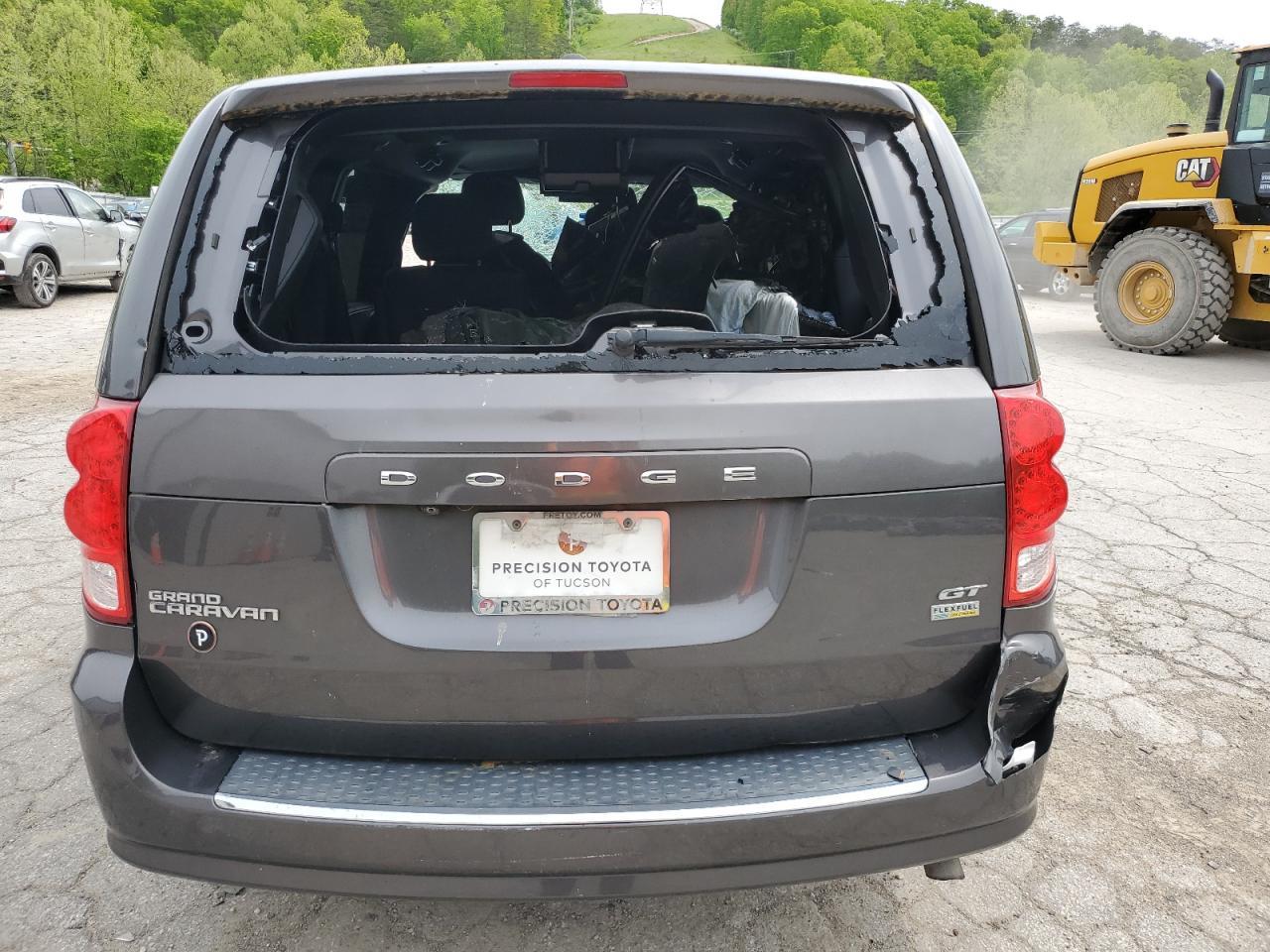 2017 Dodge Grand Caravan Gt - Image 6