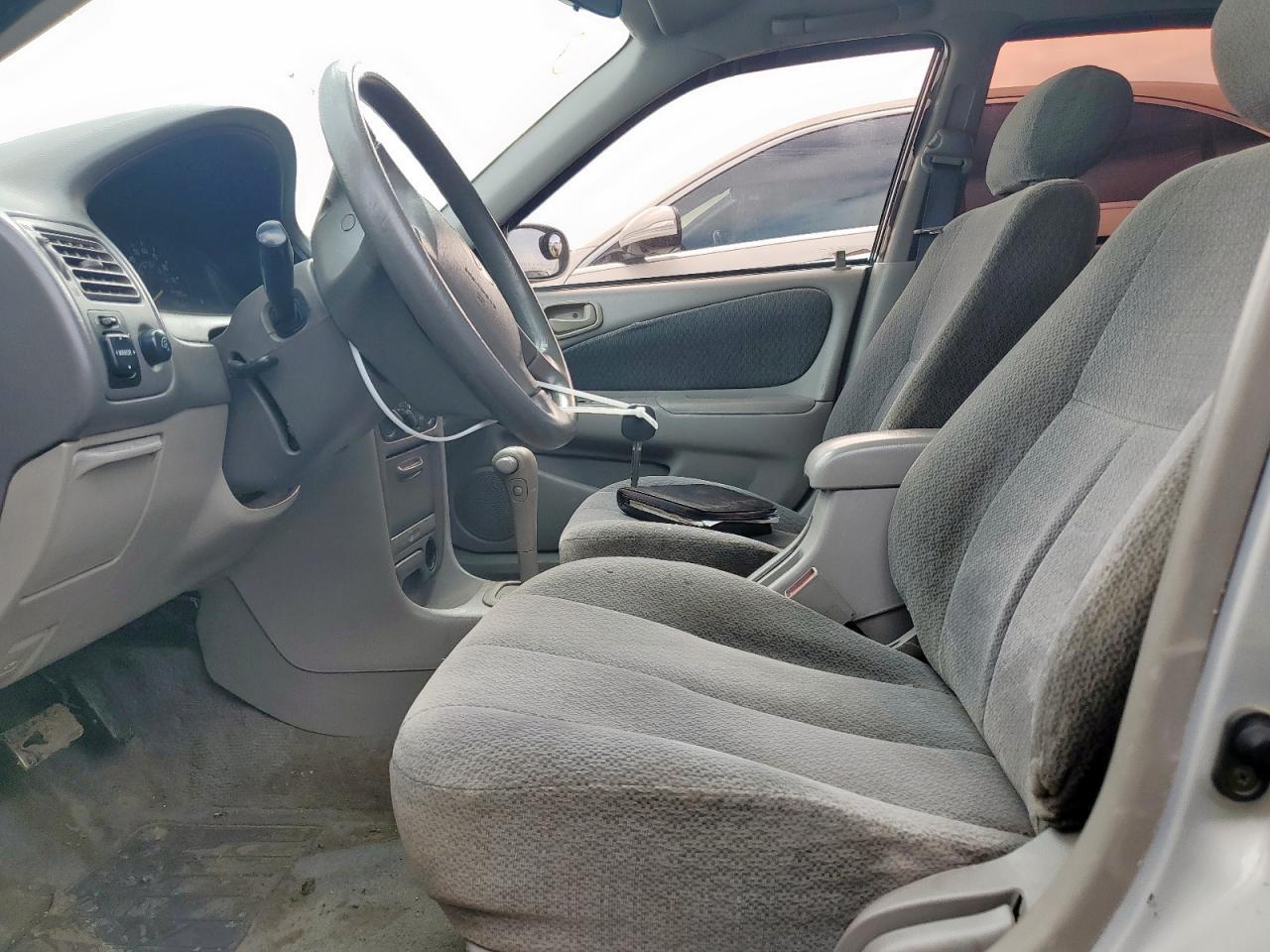 2002 Toyota Corolla Ce - Фото 7