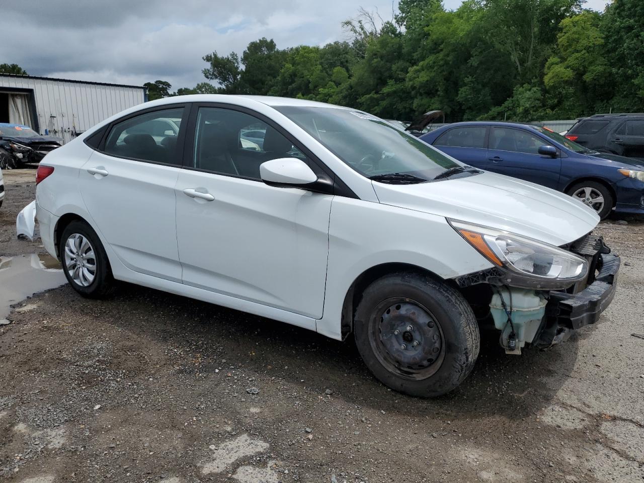 2017 Hyundai Accent Se - Фото 4