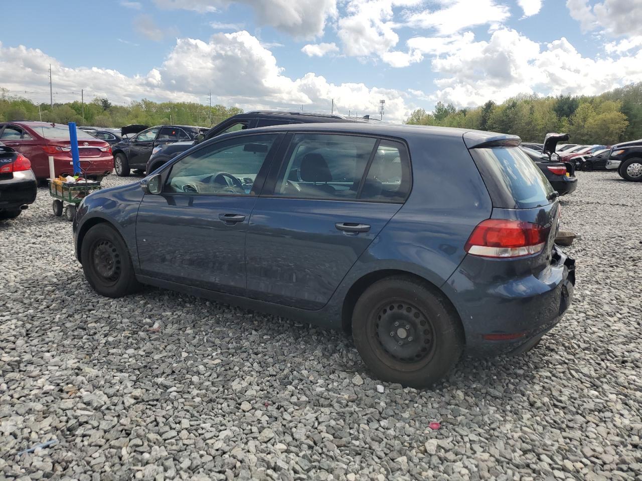 2013 Volkswagen Golf - Фото 2