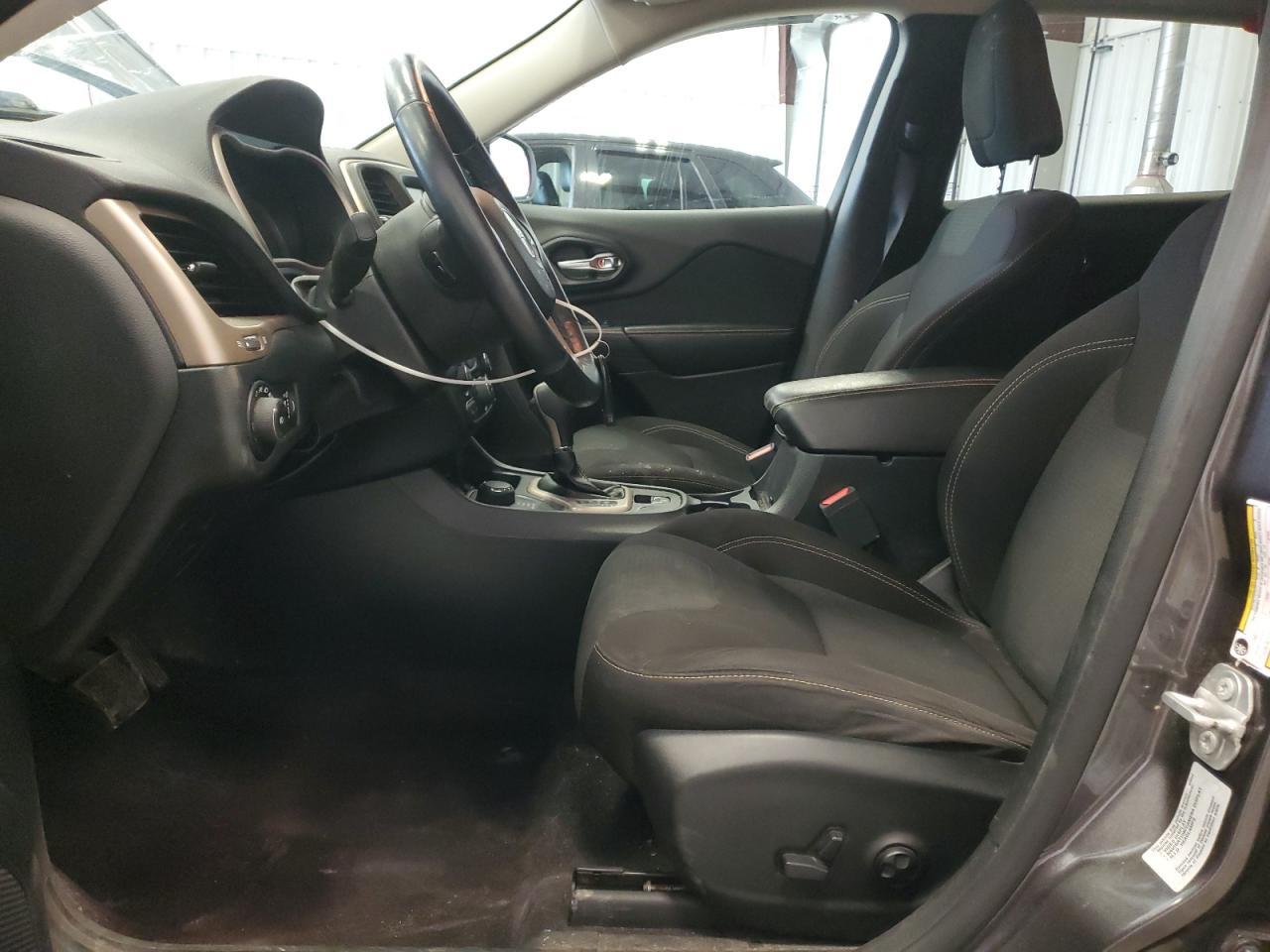 2016 Jeep Cherokee Latitude - Фото 7