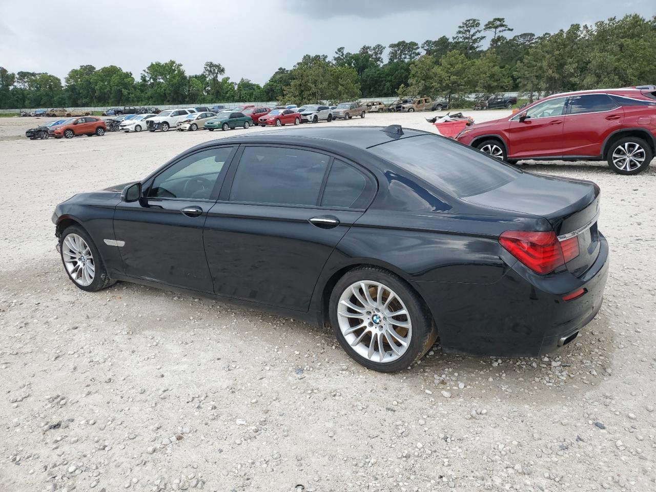 2015 BMW 750 Li - Фото 2