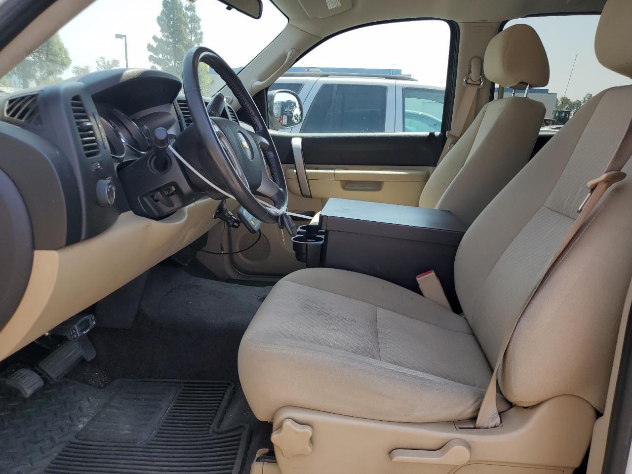 2011 Chevrolet Silverado K1500 Hybrid - Image 7