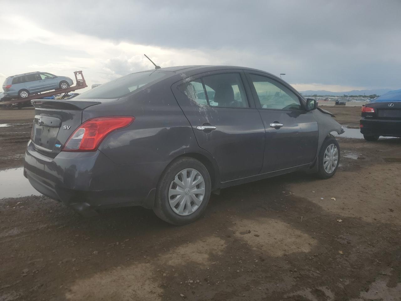2015 Nissan Versa S - Фото 3