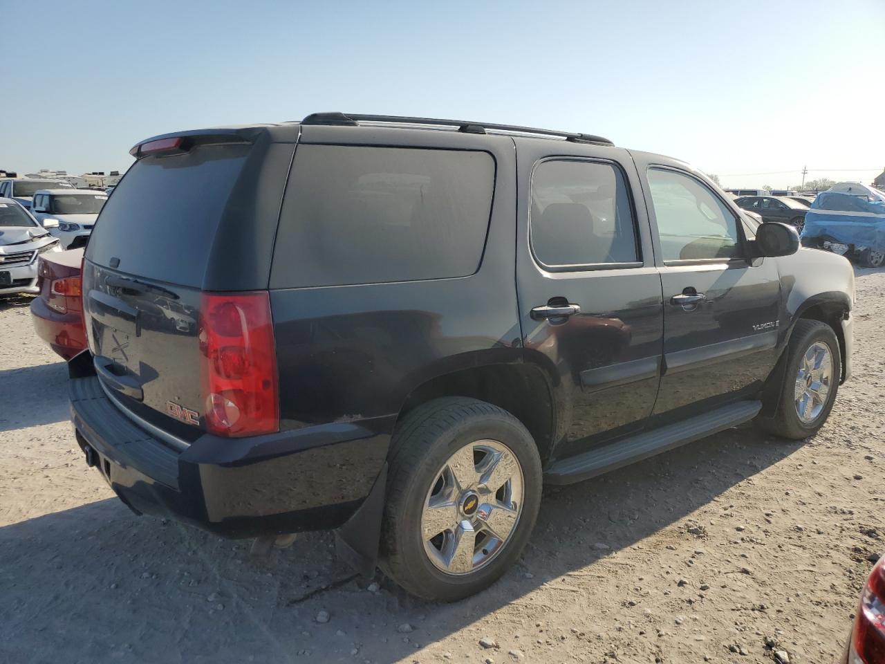 2007 GMC Yukon - Фото 3
