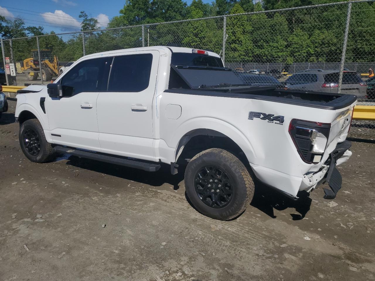 2024 Ford F150 Xlt - Фото 2
