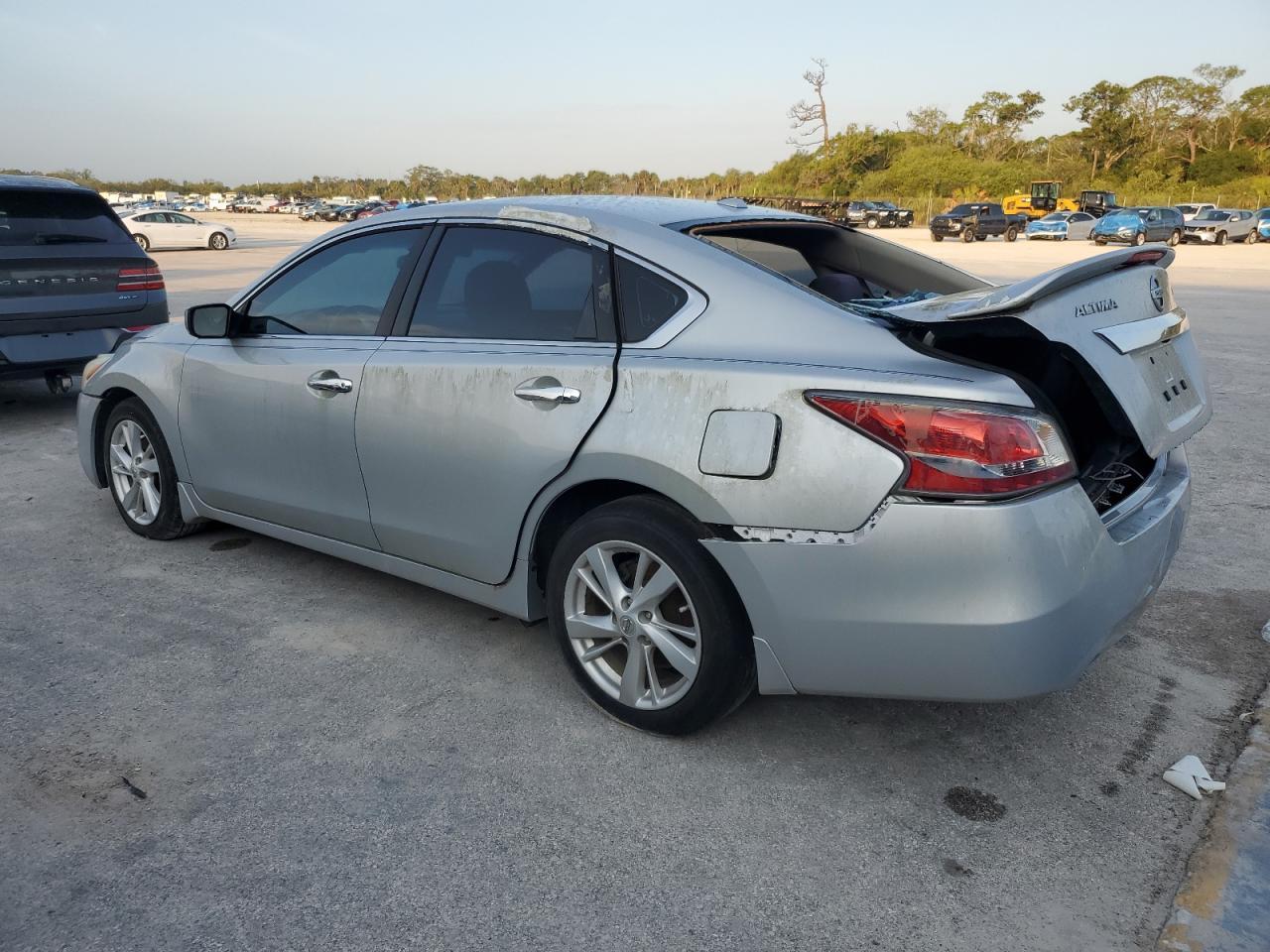 2015 Nissan Altima 2.5 - Image 2