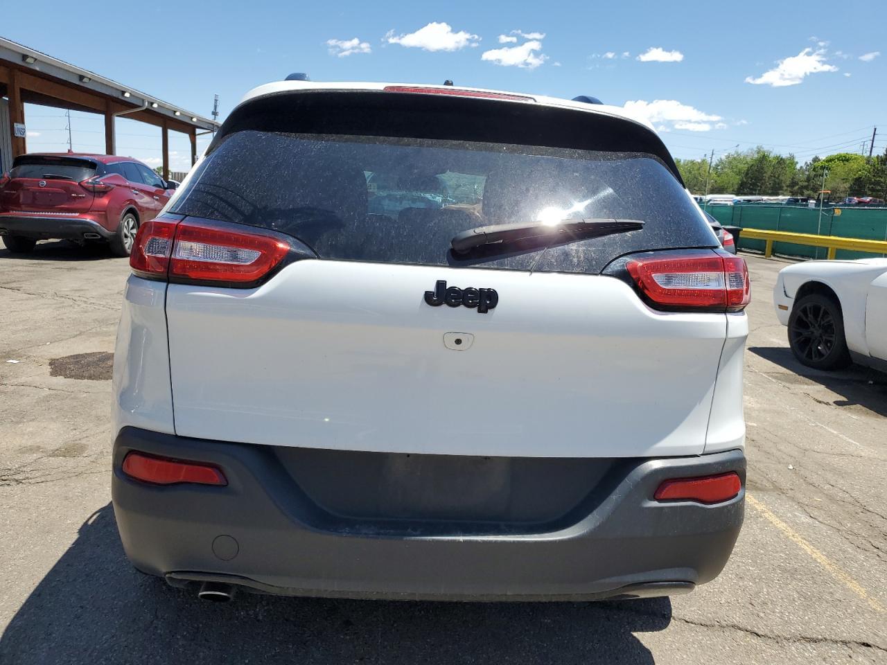 2018 Jeep Cherokee Latitude - Image 6