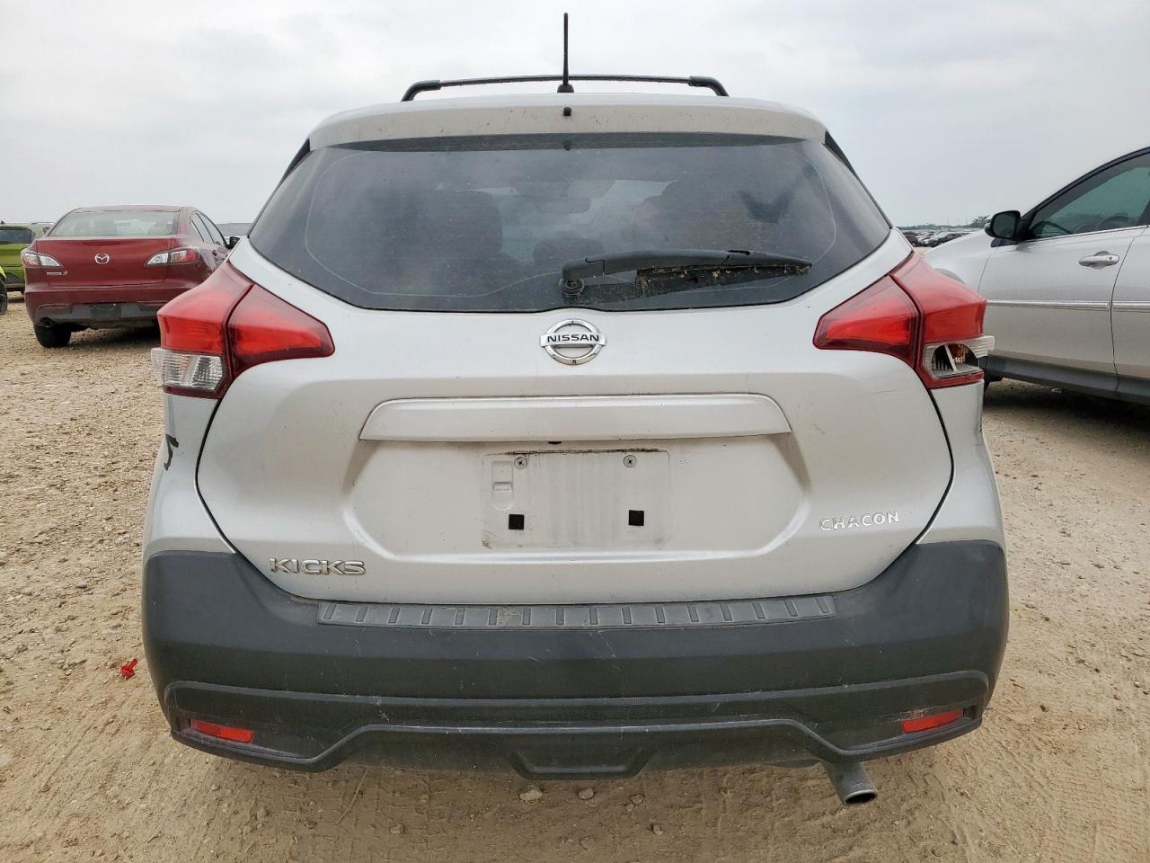 2019 Nissan Kicks S - Image 6
